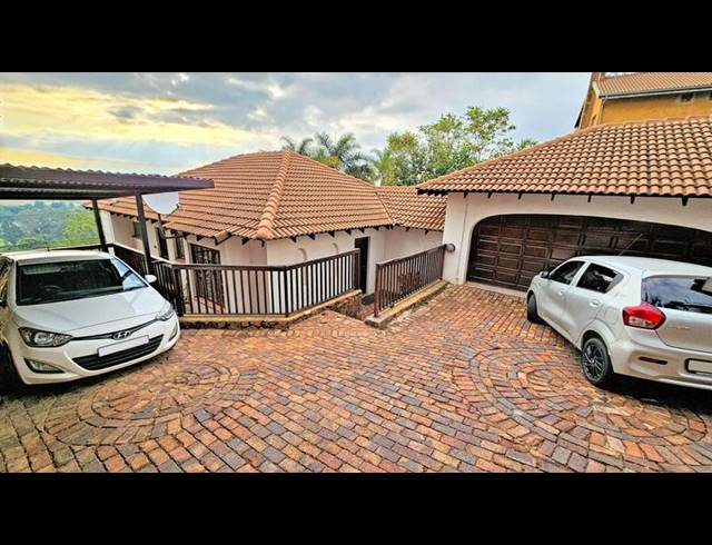 3 BEDROOM HOUSE FOR SALE IN MORELETAPARK